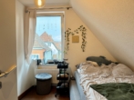 Bild - Mitten in der City: Junge Dachgeschosswohnung mit Loggia in der Innenstadt! 3 Zimmer, Einbauküche uvm.